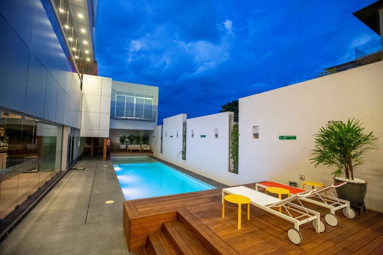 Metria Hotel Λεόν Εξωτερικό φωτογραφία