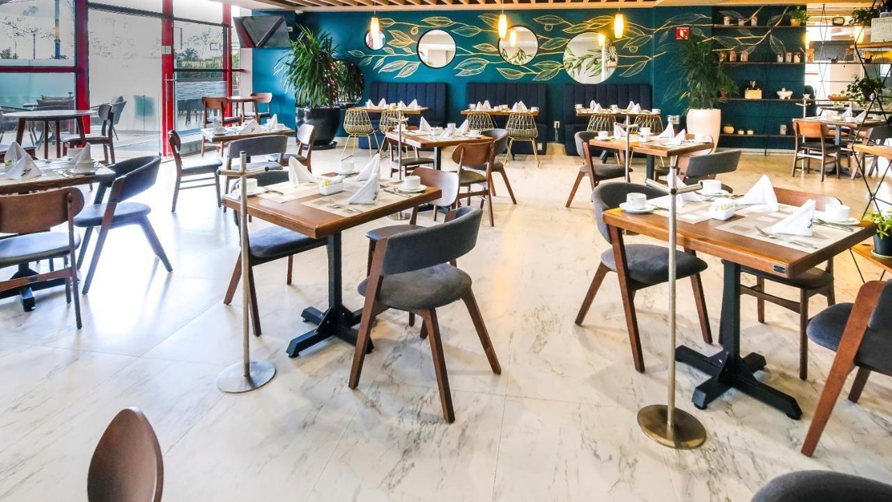 Metria Hotel Λεόν Εξωτερικό φωτογραφία Restaurant interior