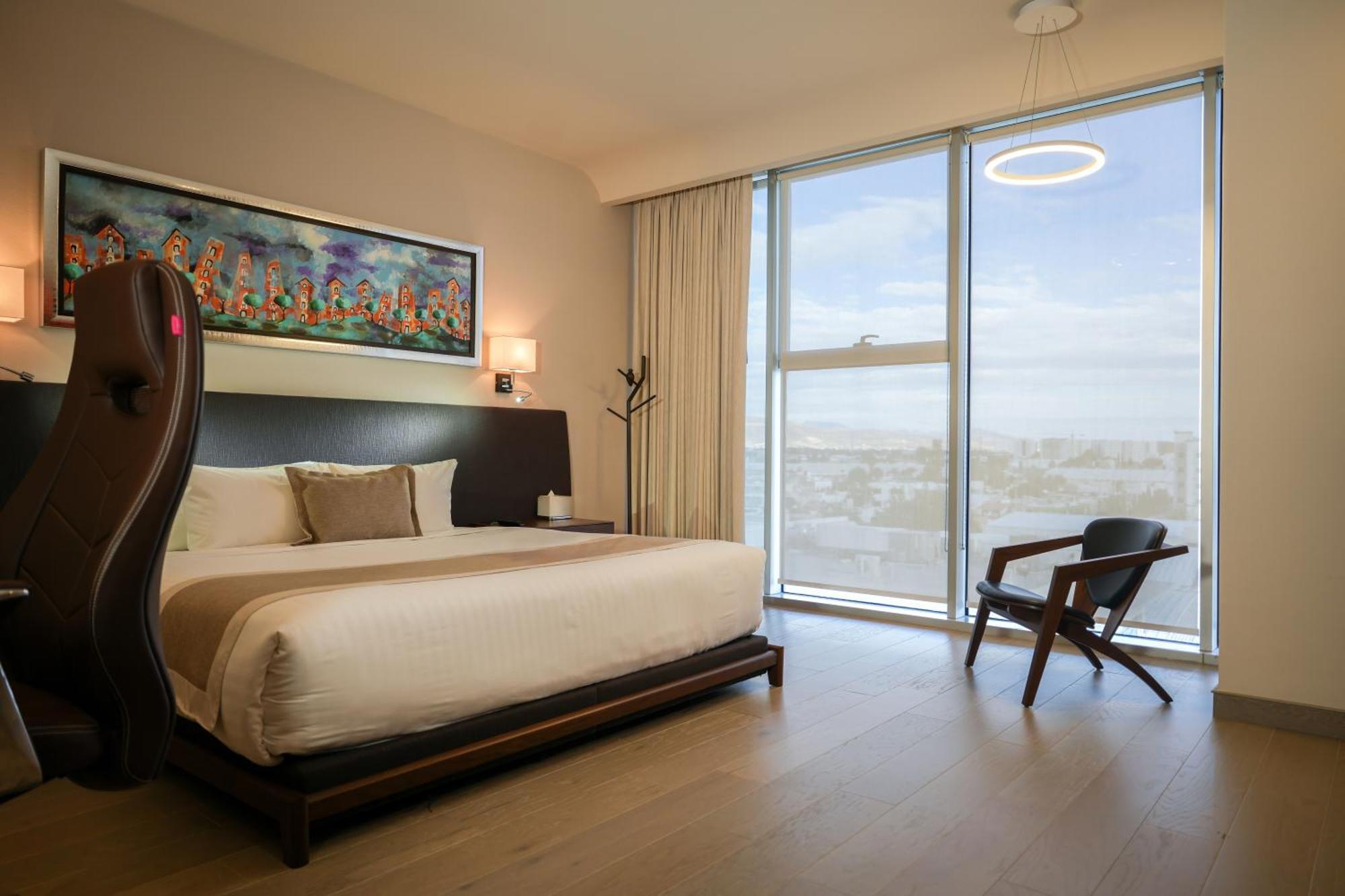 Metria Hotel Λεόν Εξωτερικό φωτογραφία A bedroom at the hotel